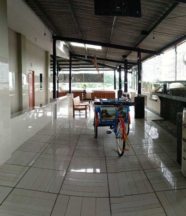 Tirta Kencana Baturraden Exterior photo